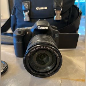 Cannon EOS 60D with EFS 18-20mm lense.